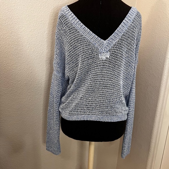 Superdown Serinah V Neck Sweater Size Medium Revolve - Picture 7 of 11